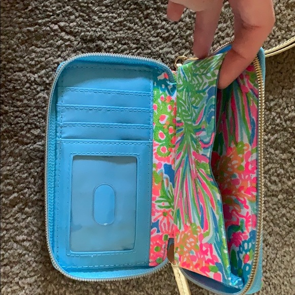 Lilly Pulitzer Card Holder Wristlet - Picture 6 of 7